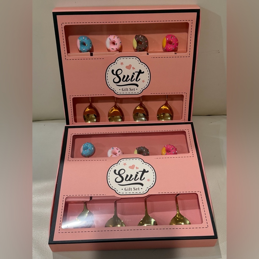 NEW LOT of Donut Spoons Gift Set 2 — Pink Box with Gold Spoons & Donut Handles